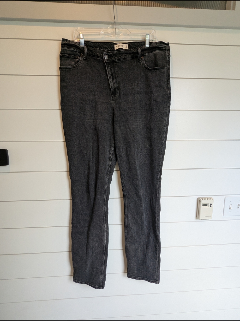 Abercrombie & Fitch 90s Slim Straight Jeans Criss Cross 33 / 16 Long Black - Picture 2 of 15
